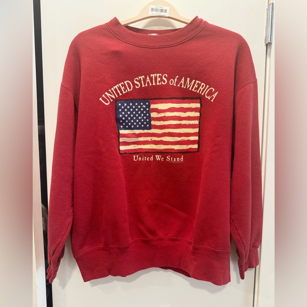 Unisex vintage USA United States of America Red Crew Neck Sweater
